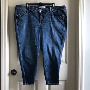 Torrid Denim Capri Crop Pants size 24